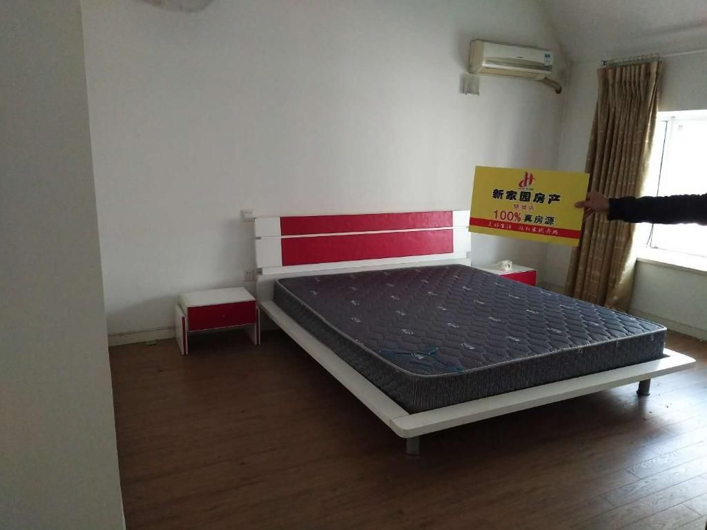天安花园 4室1厅2卫 198m&sup2;