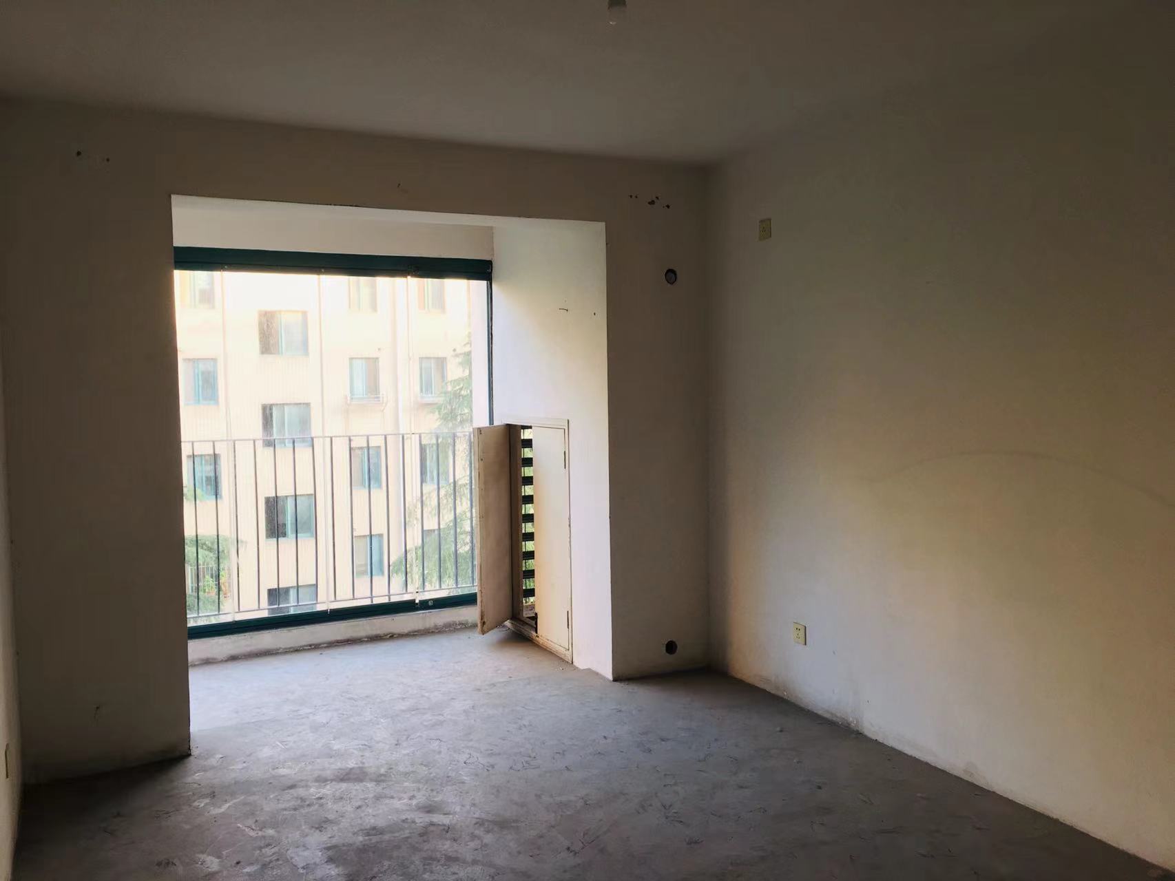 新城小区 2室2厅1卫 84m&sup2;