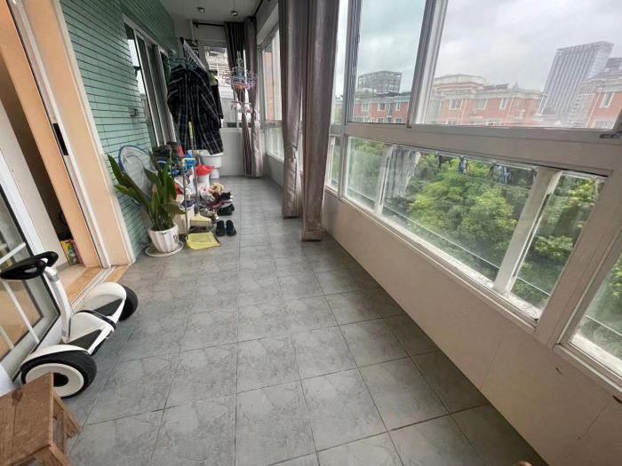 天安花园 3室2厅2卫 143.00m&sup2;