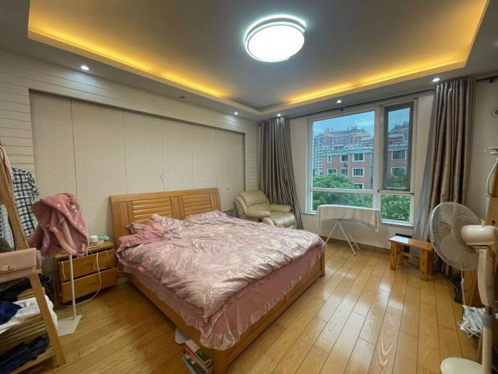 天安花园 3室2厅2卫 143.00m&sup2;