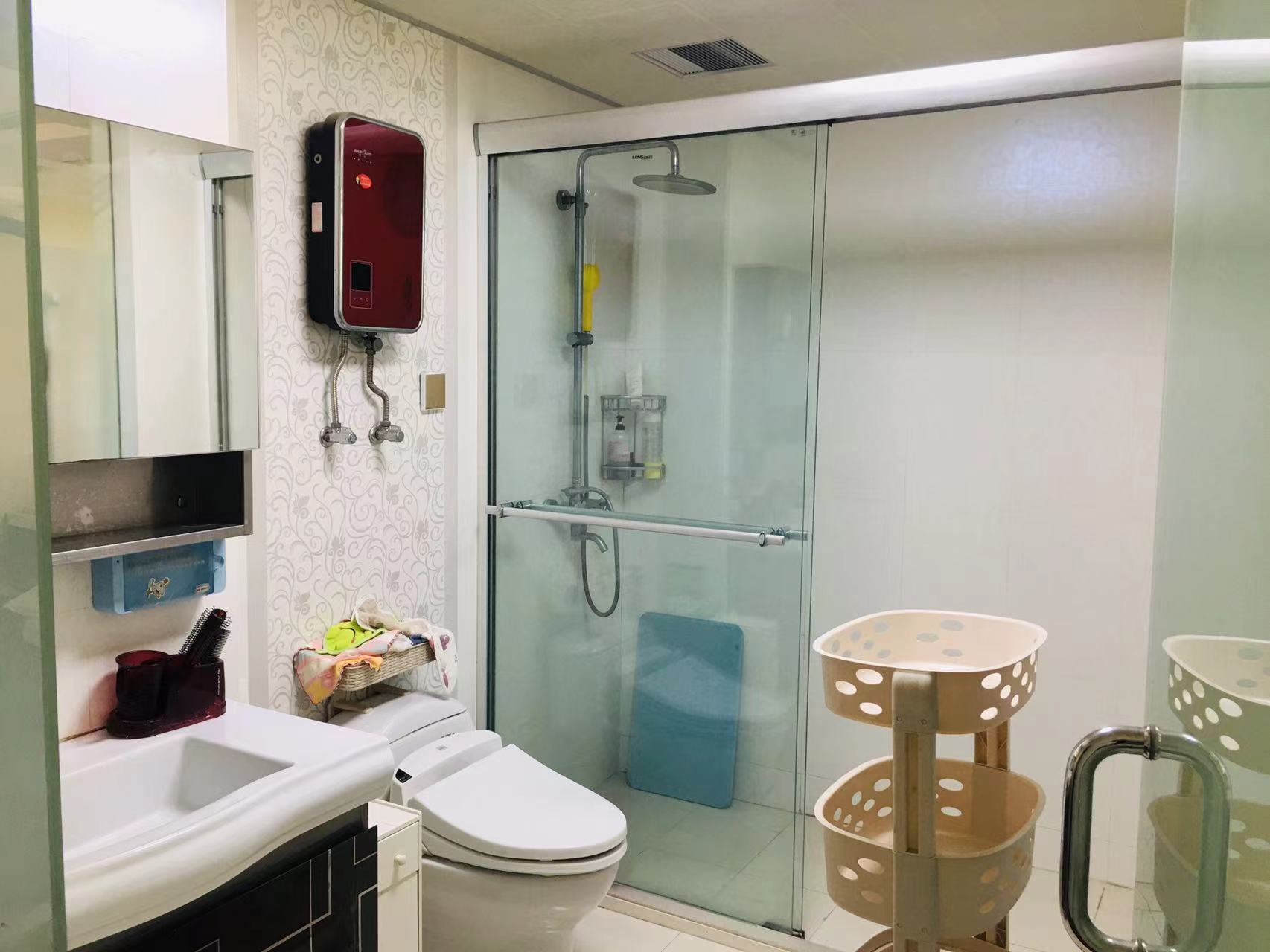 凤凰莱茵苑 4室1厅1卫 177.00m&sup2;