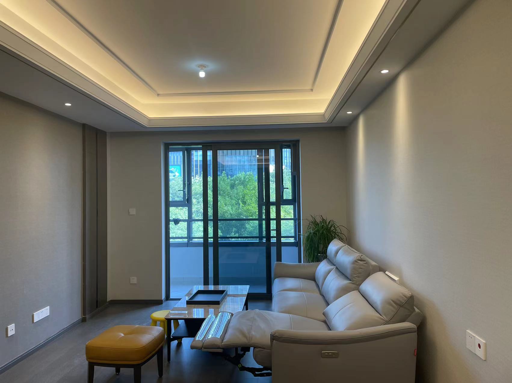 绿城&middot;晓风印月 3室2厅1卫 102m&sup2;