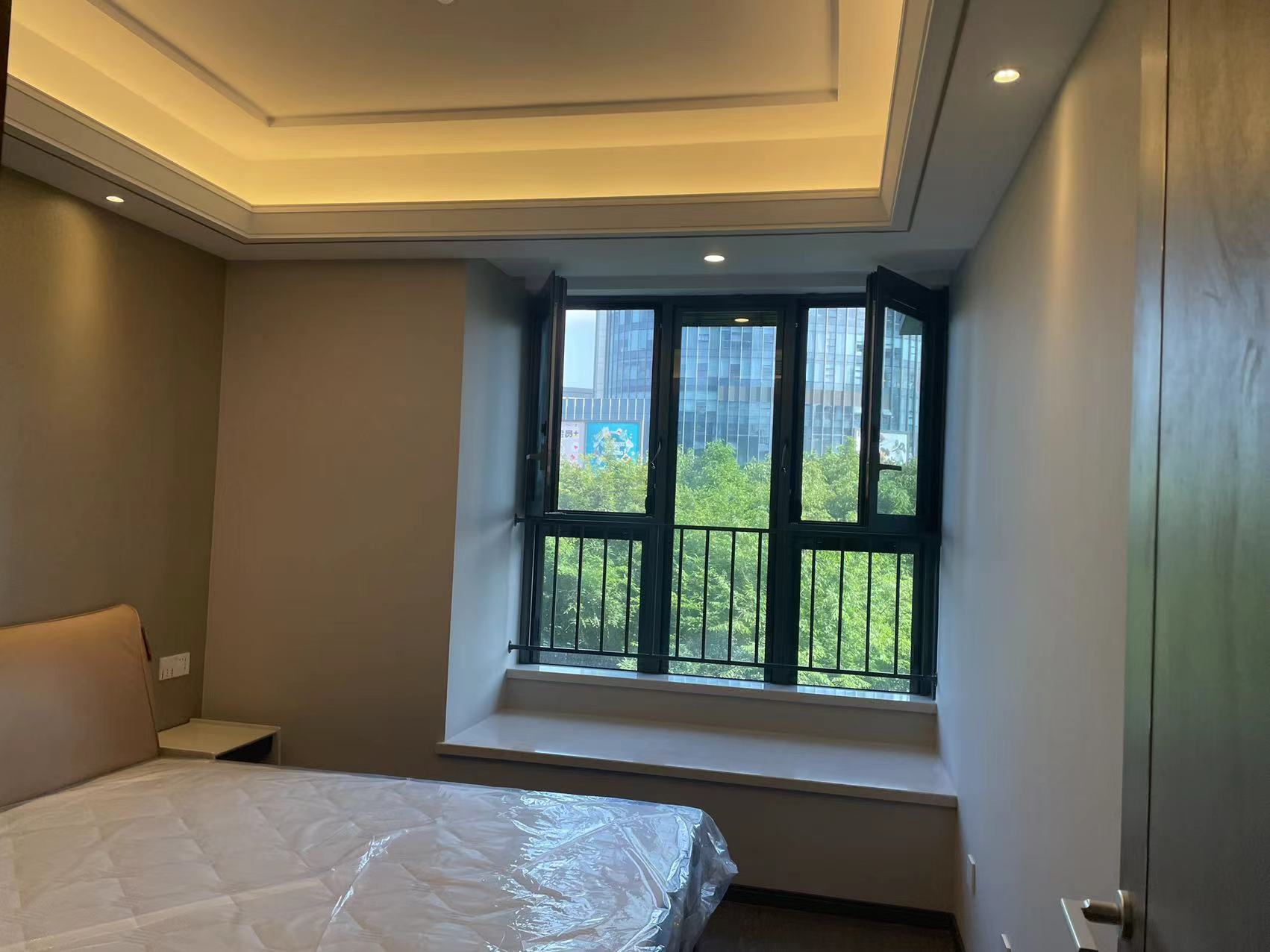 绿城&middot;晓风印月 3室2厅1卫 102m&sup2;