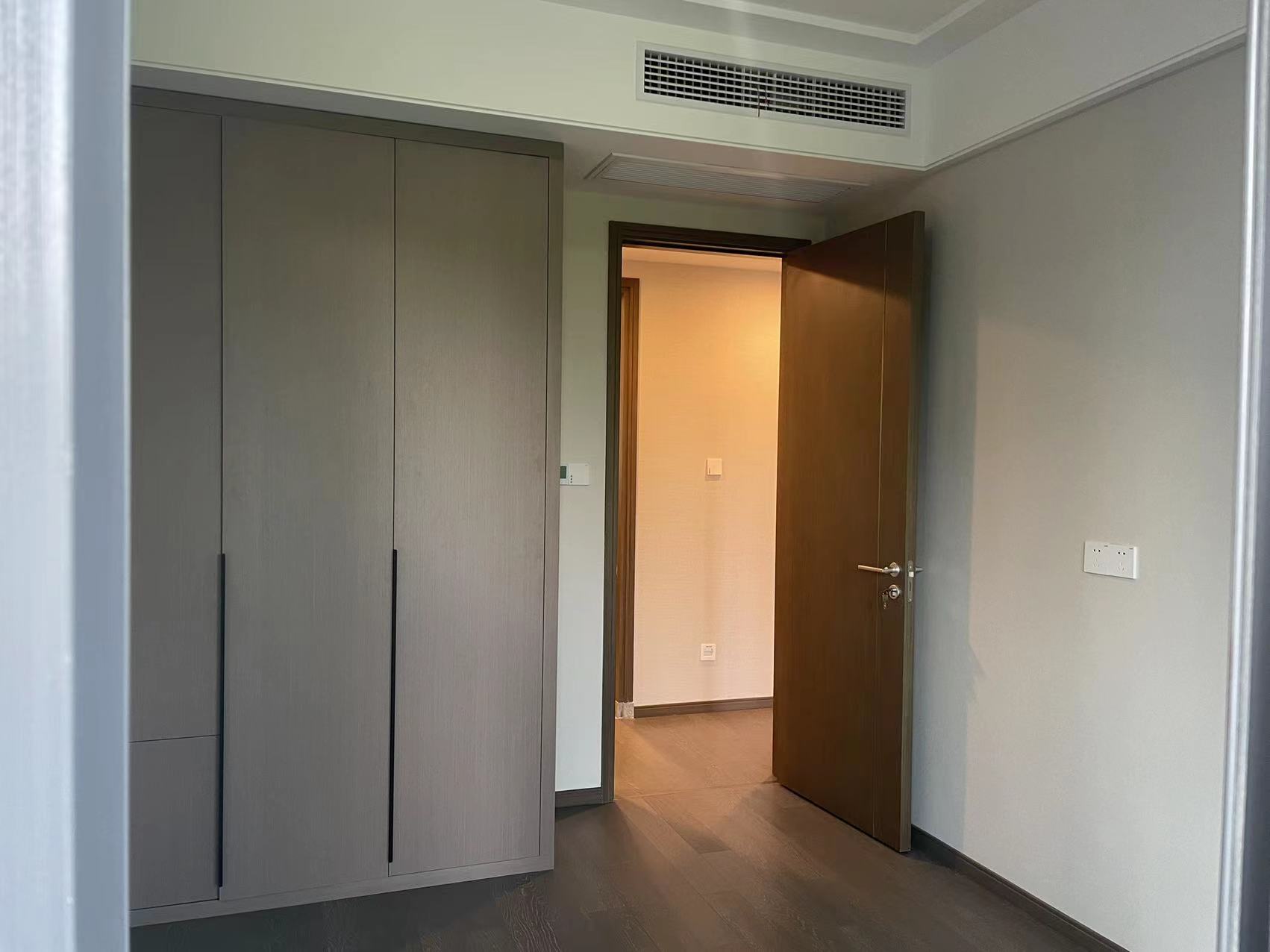 绿城&middot;晓风印月 3室2厅1卫 102m&sup2;