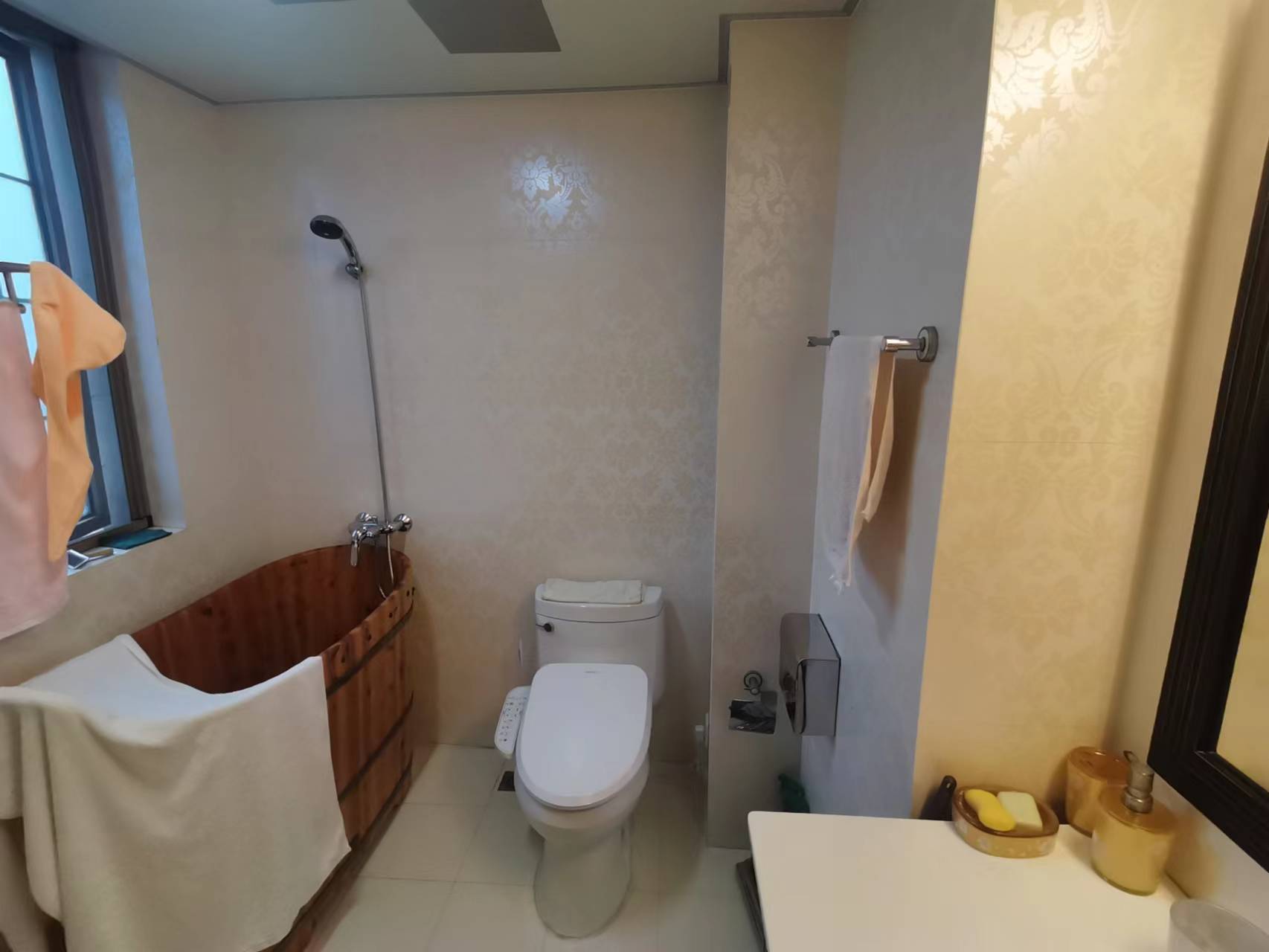 优山美地花园南区 3室2厅2卫 173.00m&sup2;