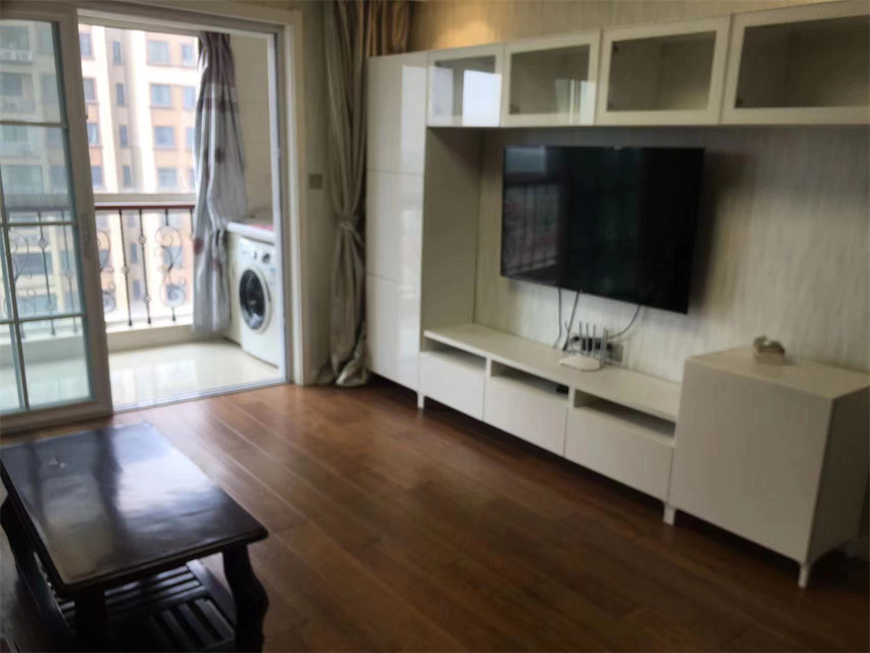 华强城 3室2厅2卫 117m&sup2;