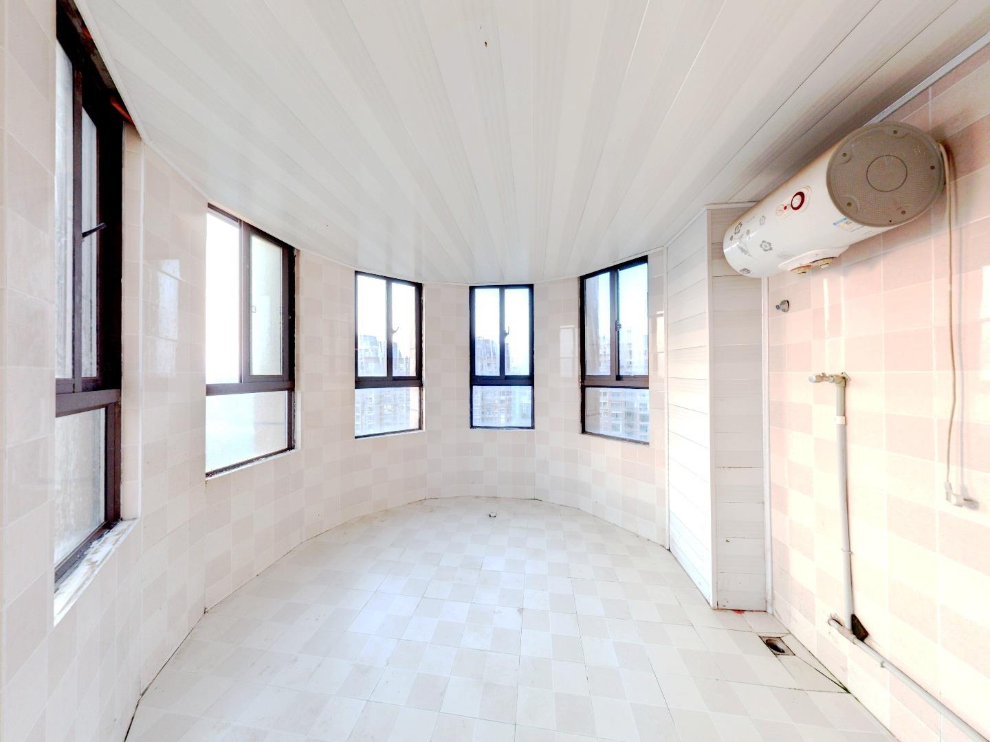 帝奥世伦名郡 4室2厅2卫 192.48m&sup2;