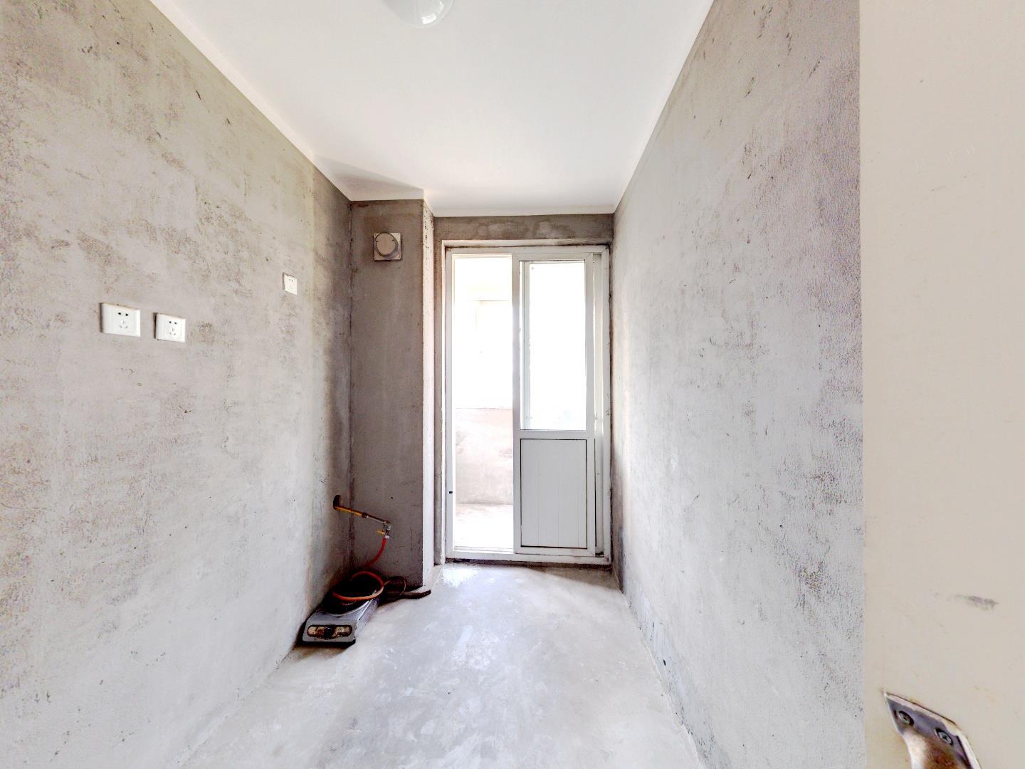 新苑华庭 1室1厅1卫 58.00m&sup2;