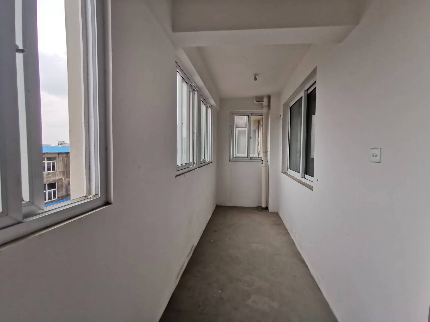 江海东苑 3室2厅2卫 144.2m&sup2;