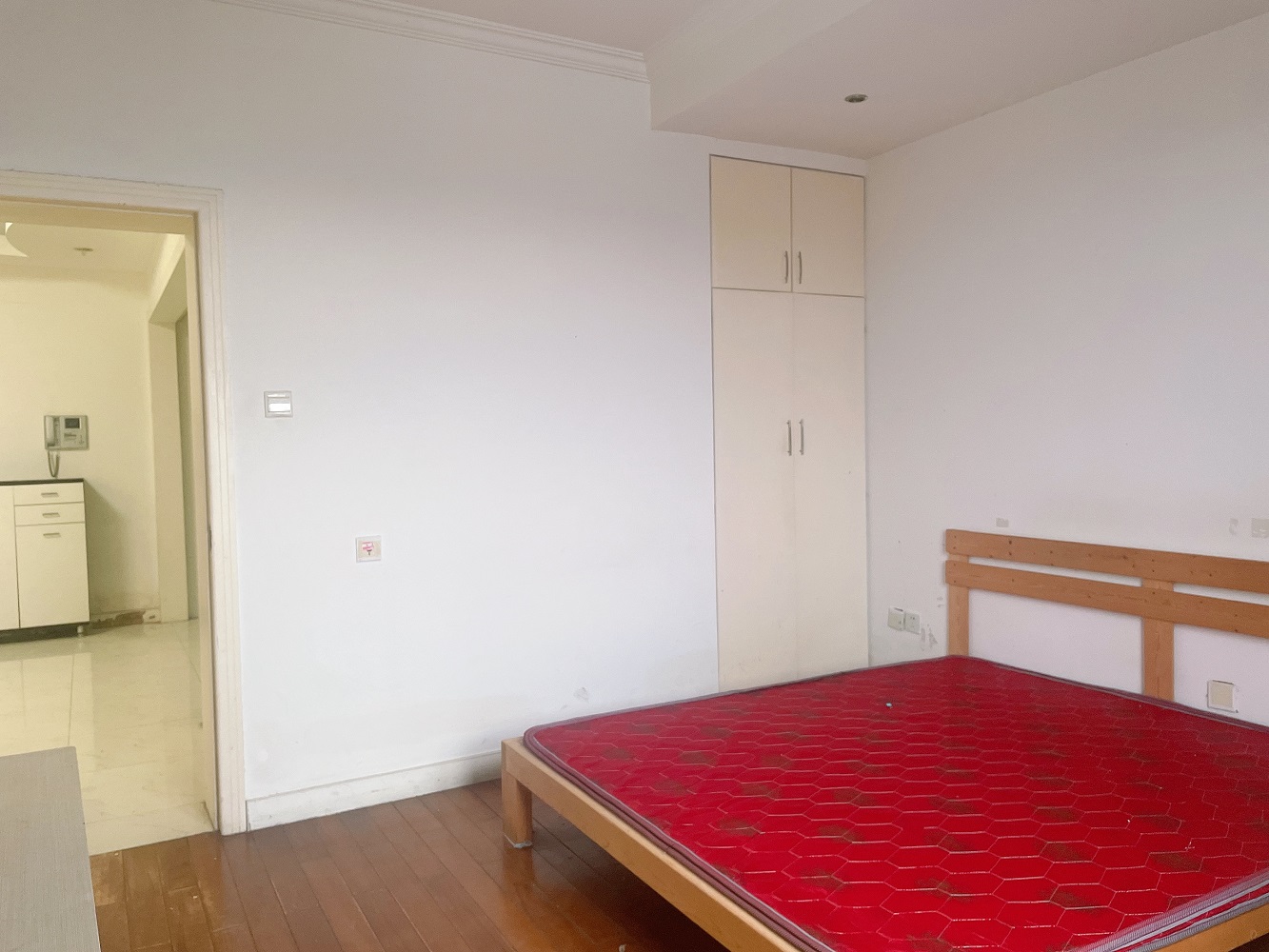 王府大厦 1室1厅1卫 69.5m&sup2;