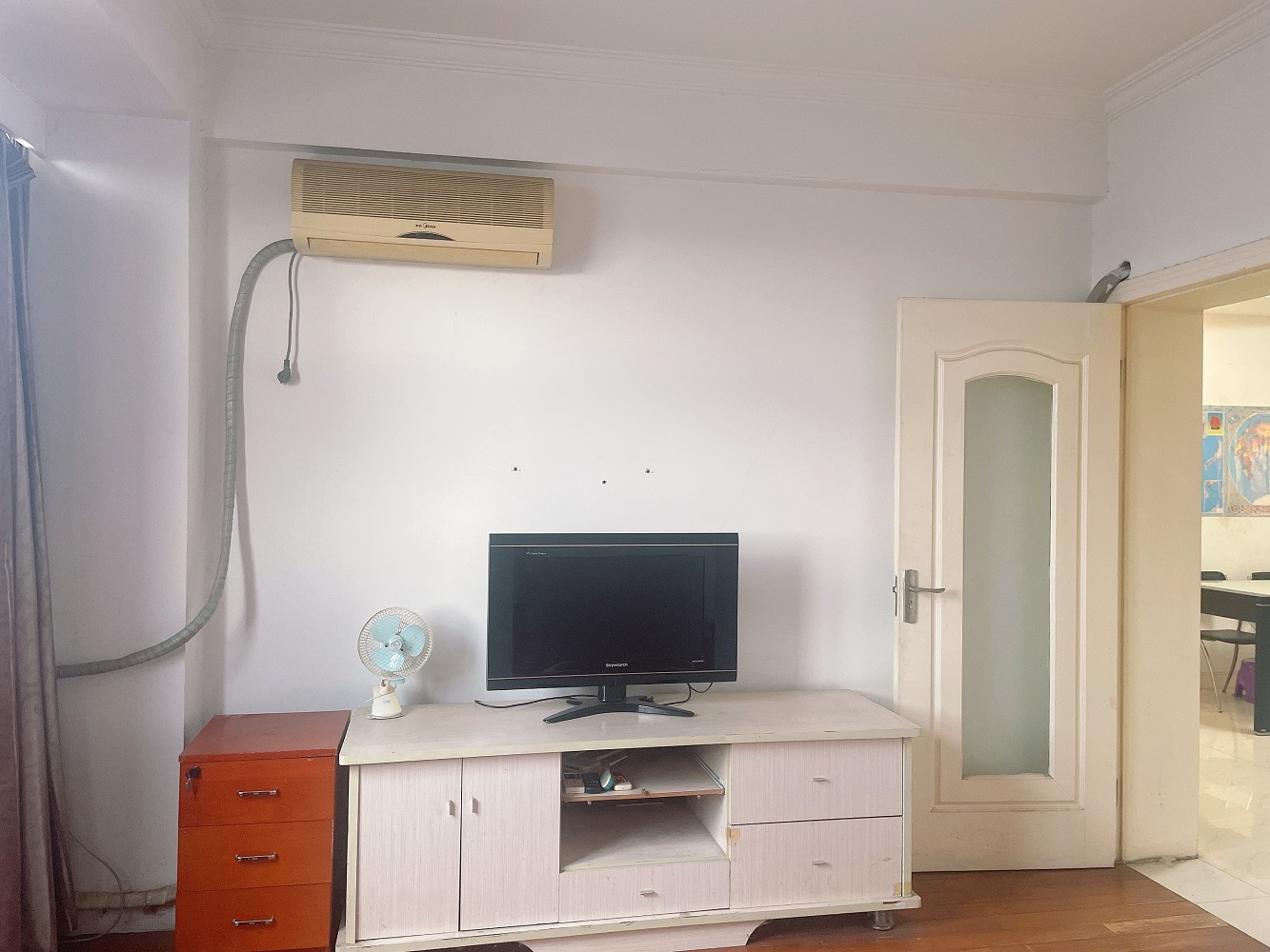 王府大厦 1室1厅1卫 69.5m&sup2;