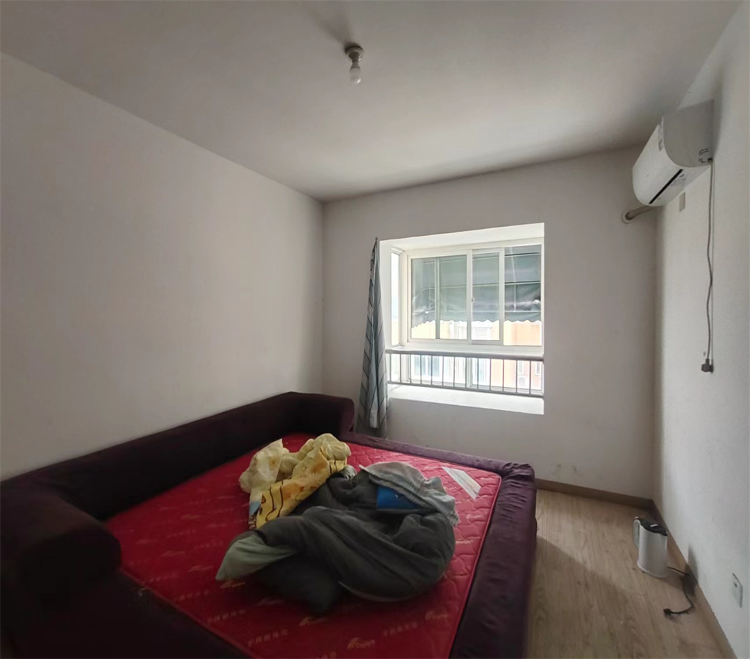 东大城市花园 3室2厅1卫 122.30m&sup2;