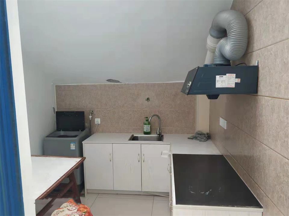 源兴花苑南区 3室1厅1卫 80m&sup2;