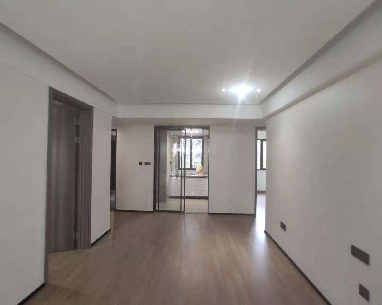 万科翡翠公园 3室2厅1卫 98.00m&sup2;