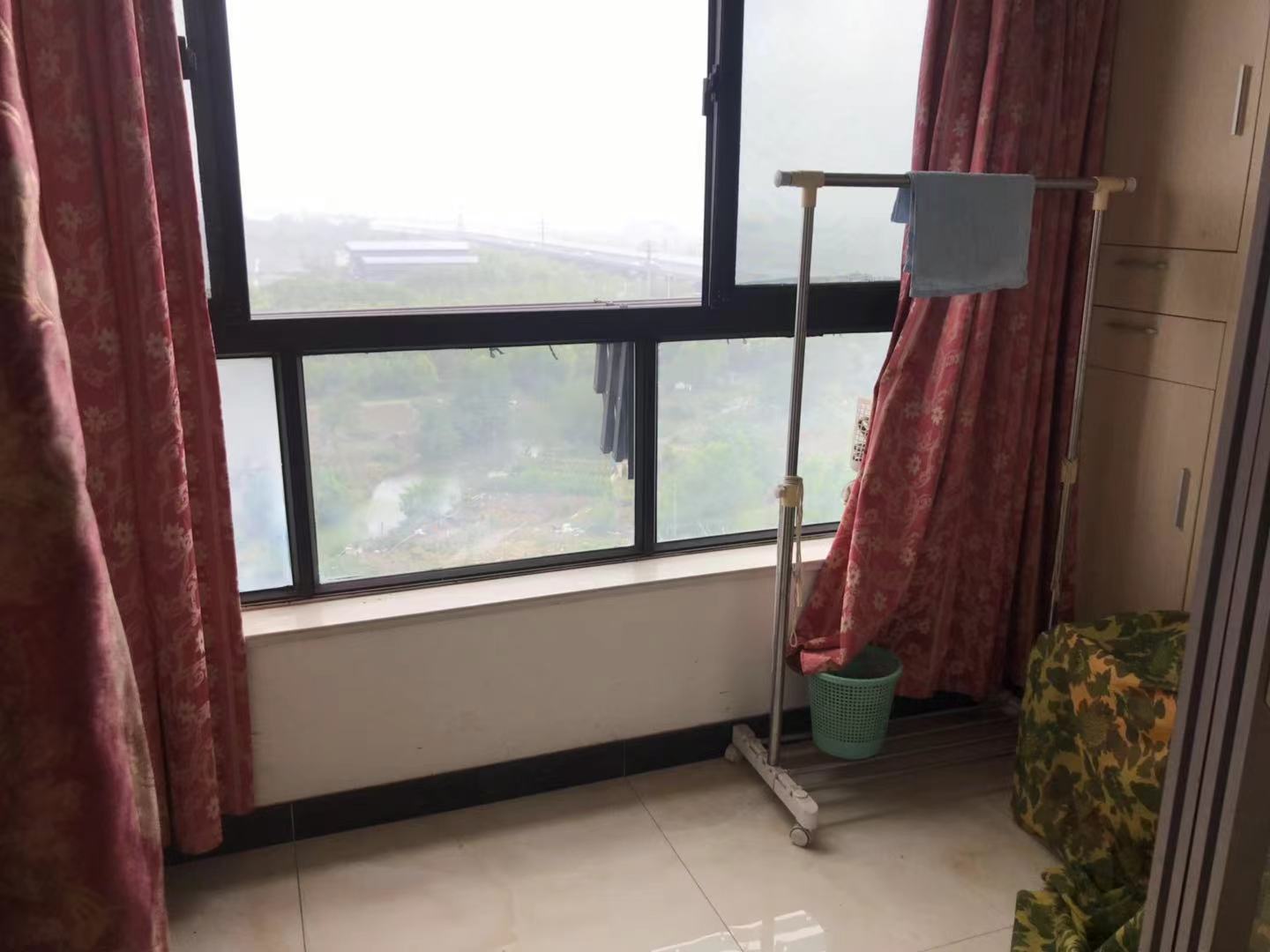 万濠星城 2室2厅1卫 90m&sup2;