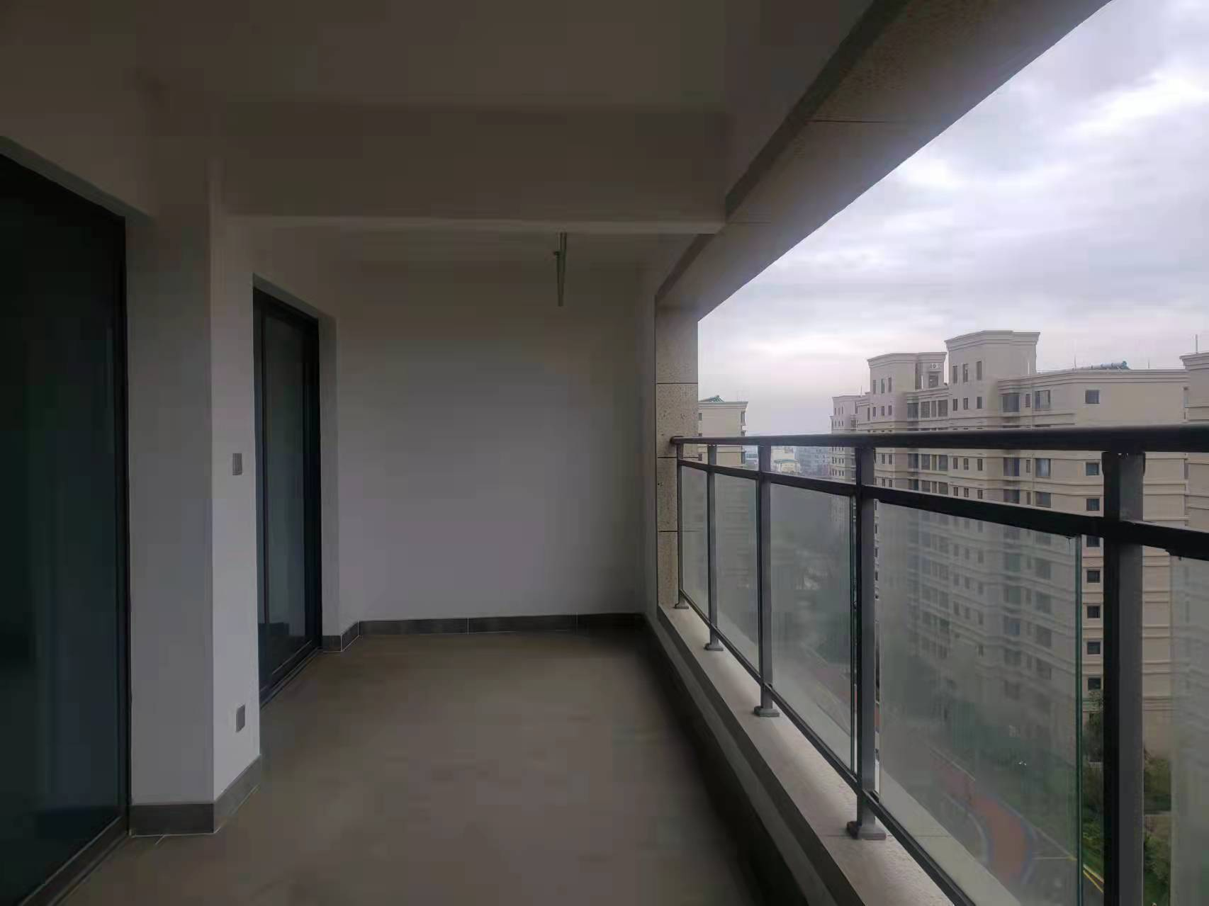 远创樾府 4室2厅2卫 130m&sup2;