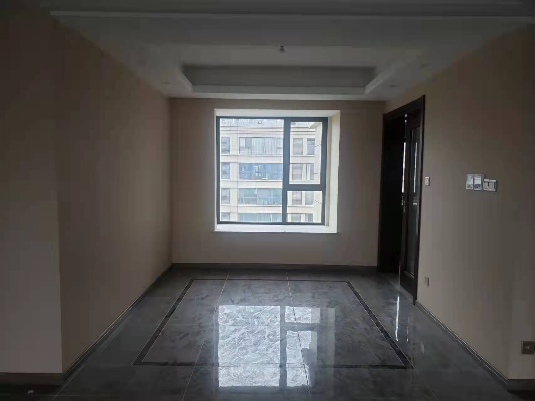 远创樾府 4室2厅2卫 130m&sup2;