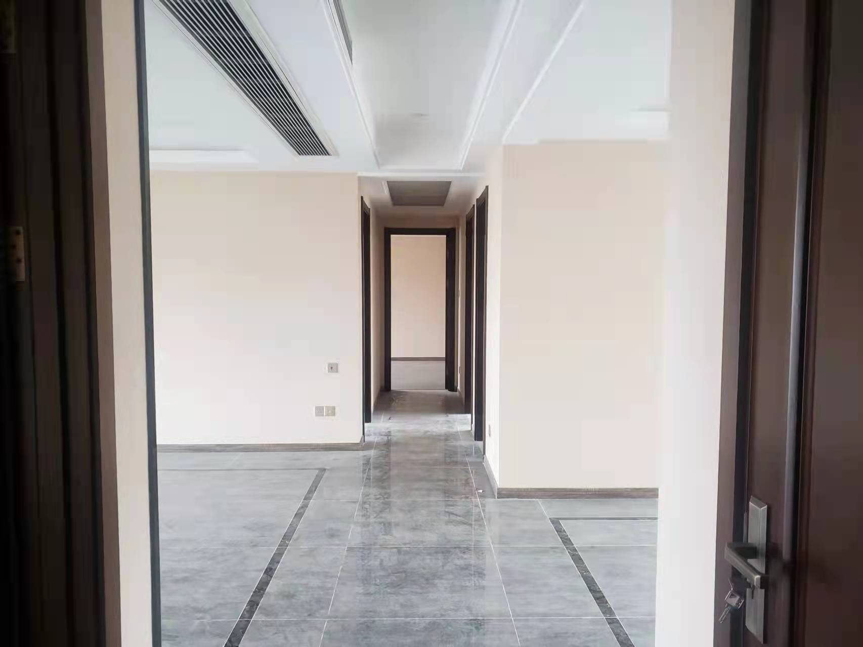 远创樾府 4室2厅2卫 130m&sup2;