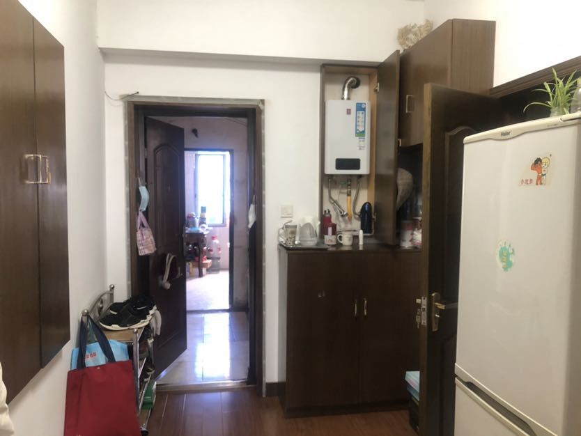 人民中路89号 2室1厅1卫 64m&sup2;