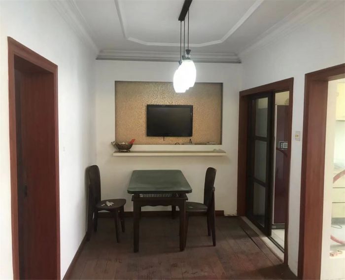 文峰新村 3室2厅1卫 128m&sup2;