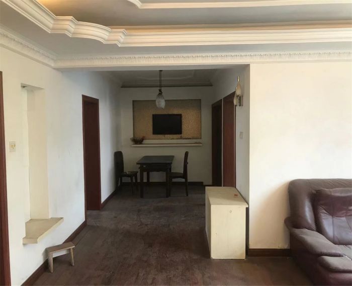 文峰新村 3室2厅1卫 128m&sup2;