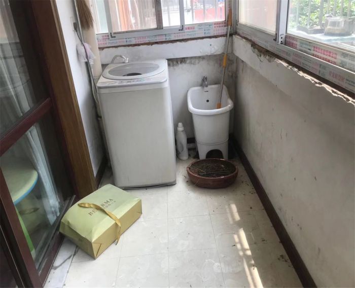 文峰新村 3室2厅1卫 128m&sup2;