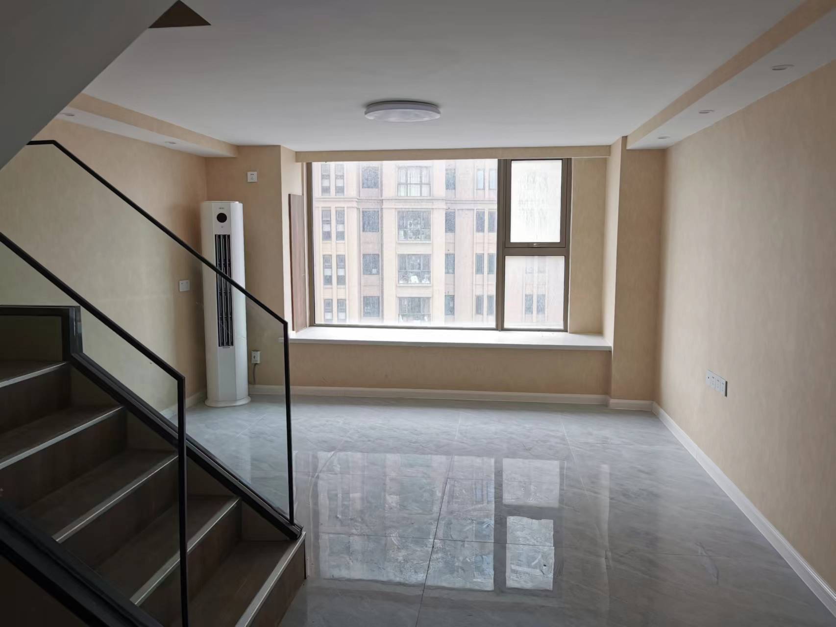 中港银座 1室1厅1卫 47.53m²