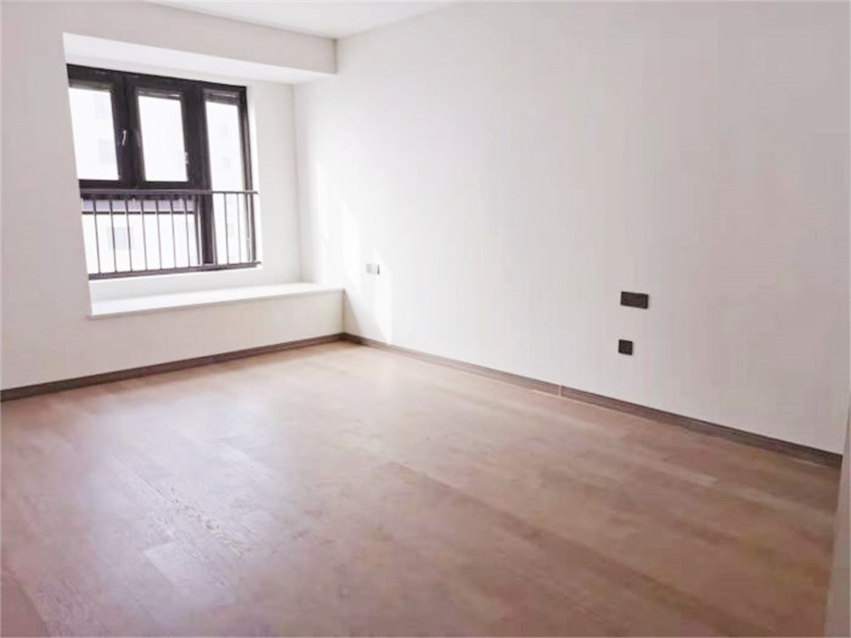 万科有湖（翡翠心湖） 3室2厅2卫 125m&sup2;