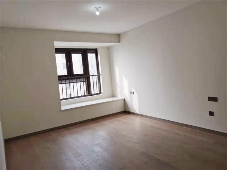 万科有湖（翡翠心湖） 3室2厅2卫 125m&sup2;