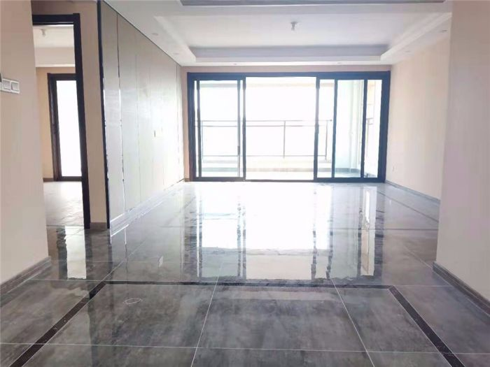 远创樾府 3室2厅1卫 153m²