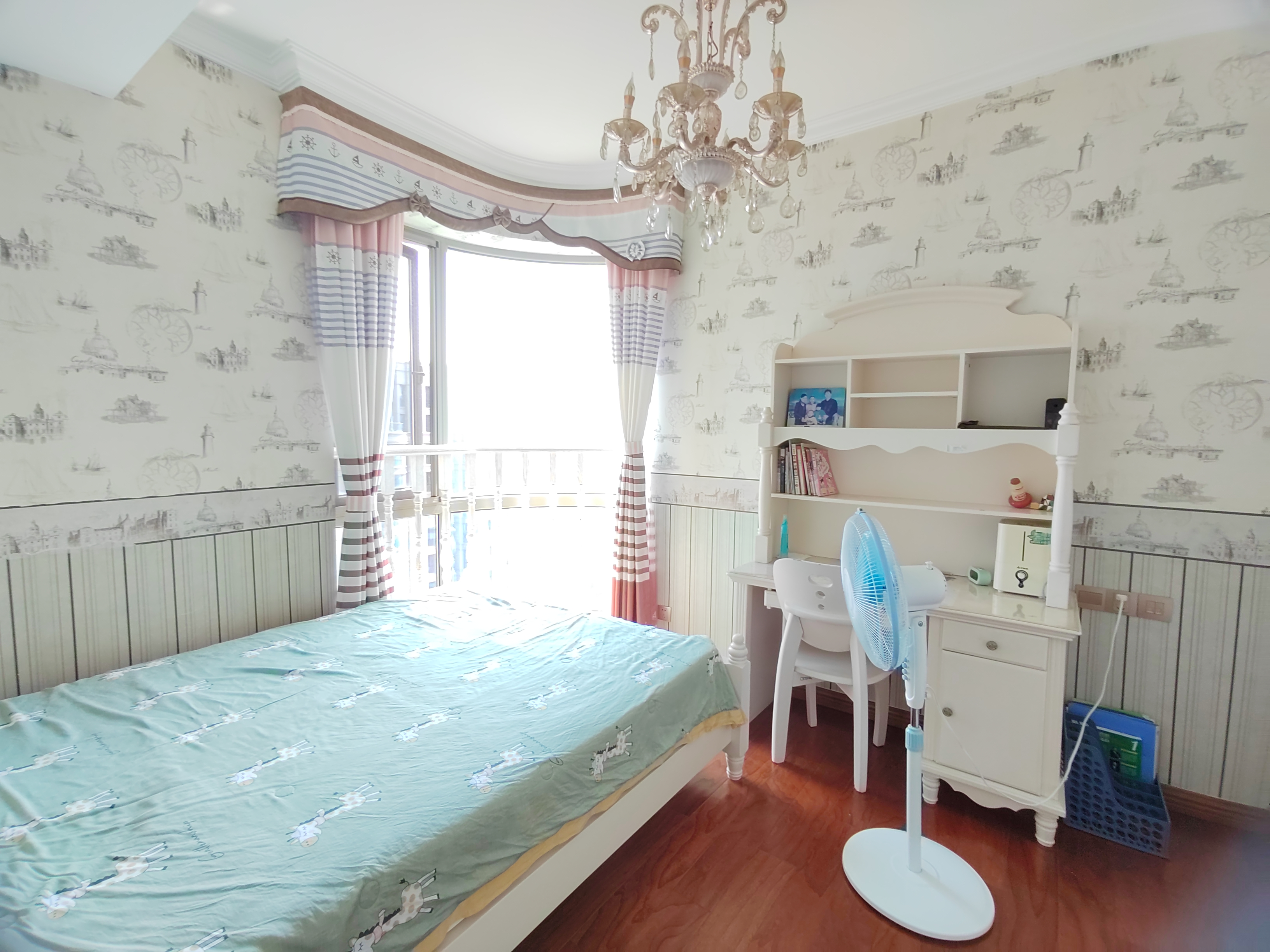 绿城玉兰公寓 5室2厅2卫 246.32m&sup2;