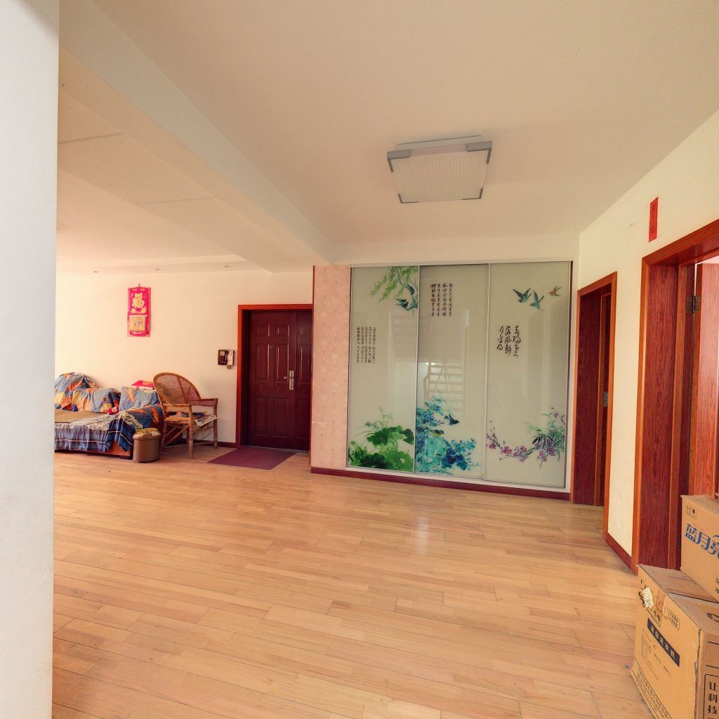 启秀星河城 5室3厅2卫 226.00m&sup2;