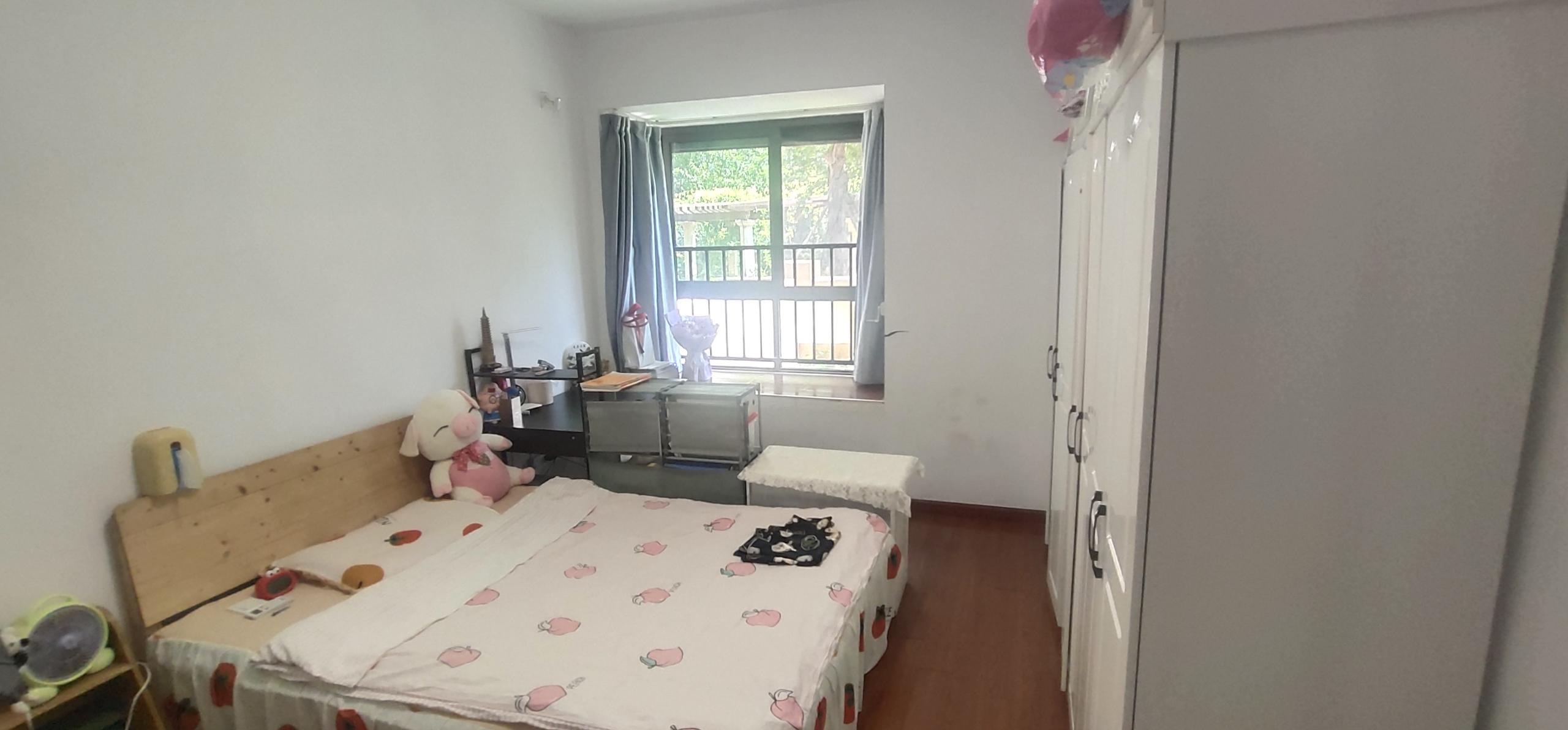 皇家花园北区 3室2厅1卫 95.5m&sup2;