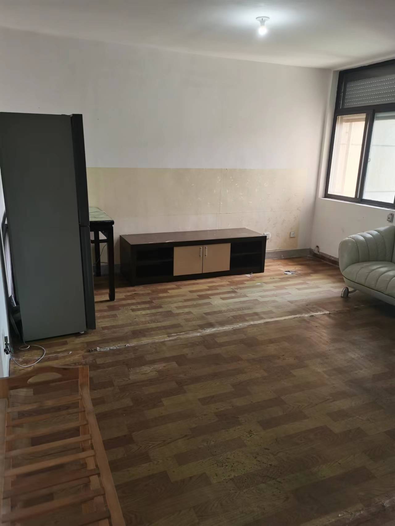 江景苑小区 2室1厅1卫 98m&sup2;