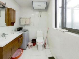 万通城 5室2厅2卫 137m&sup2;