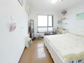 万通城 5室2厅2卫 137m&sup2;