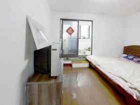万通城 5室2厅2卫 137m&sup2;