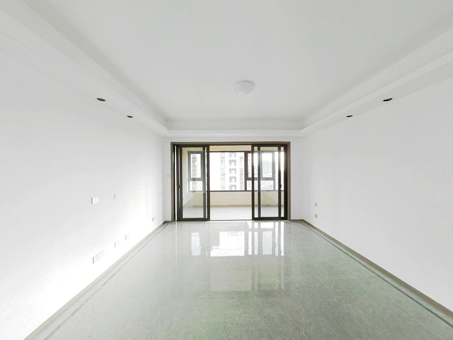 珑府 4室2厅2卫 143m&sup2;