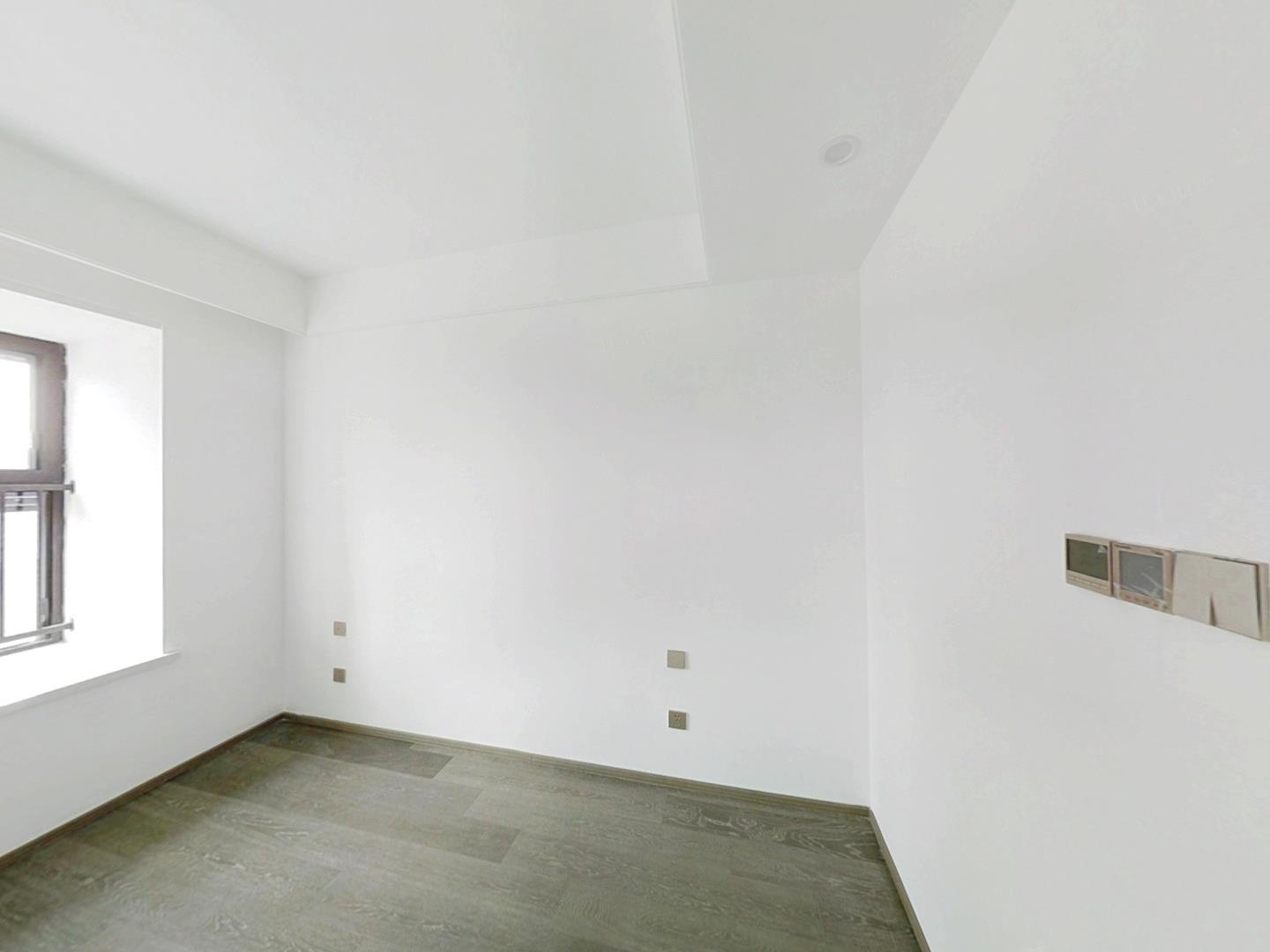 珑府 4室2厅2卫 143m&sup2;