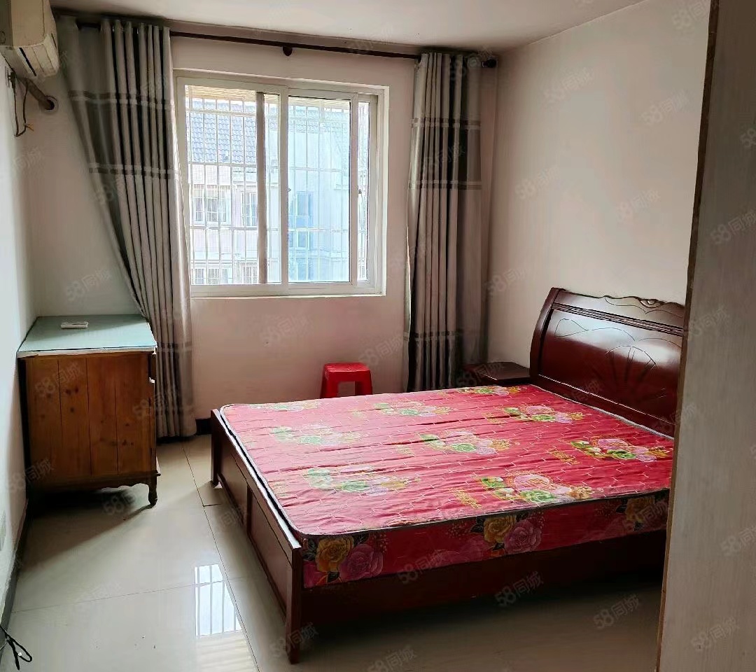 紫东花苑 2室1厅1卫 60m&sup2;