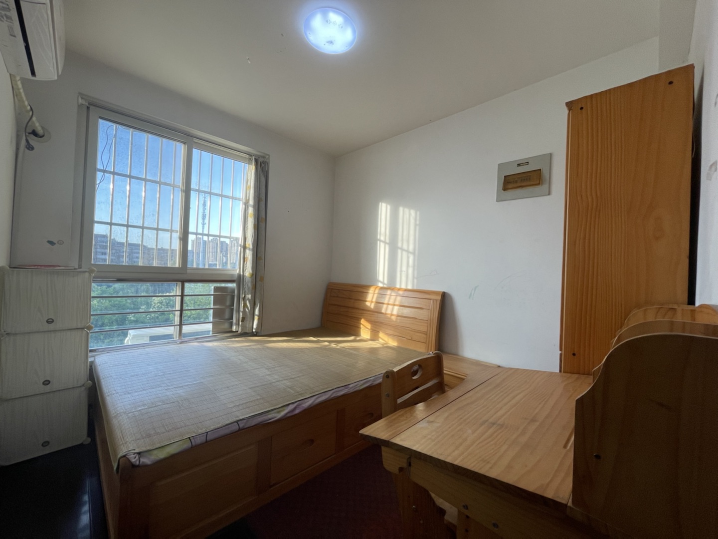 五一新村 3室2厅1卫 114m&sup2;