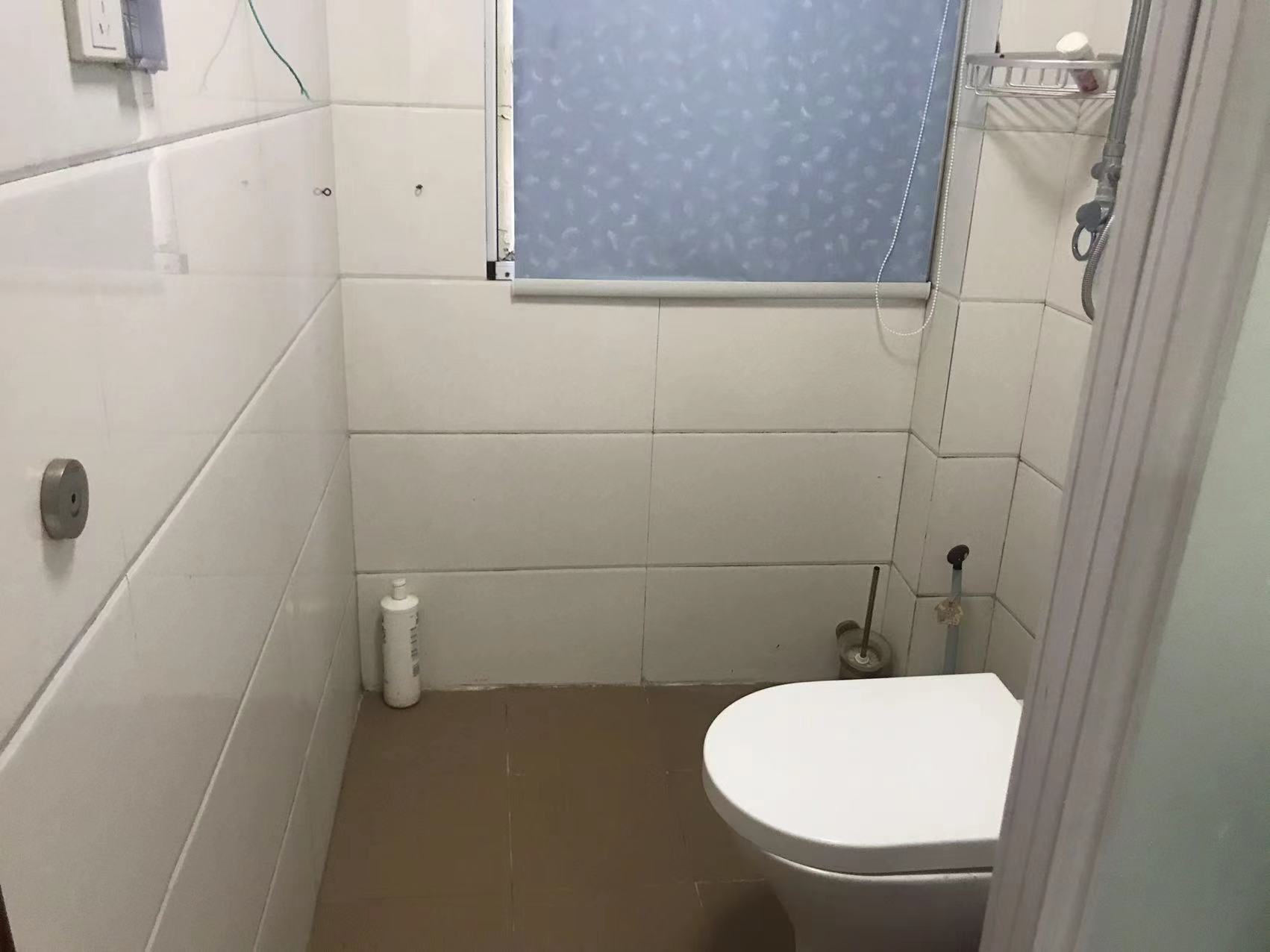 长虹新村 2室1厅1卫 62m&sup2;