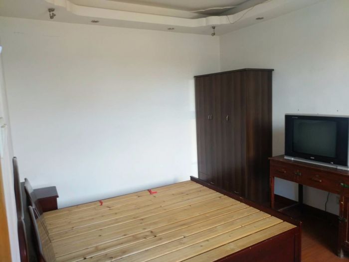 新桥新村 2室1厅1卫 56m&sup2;