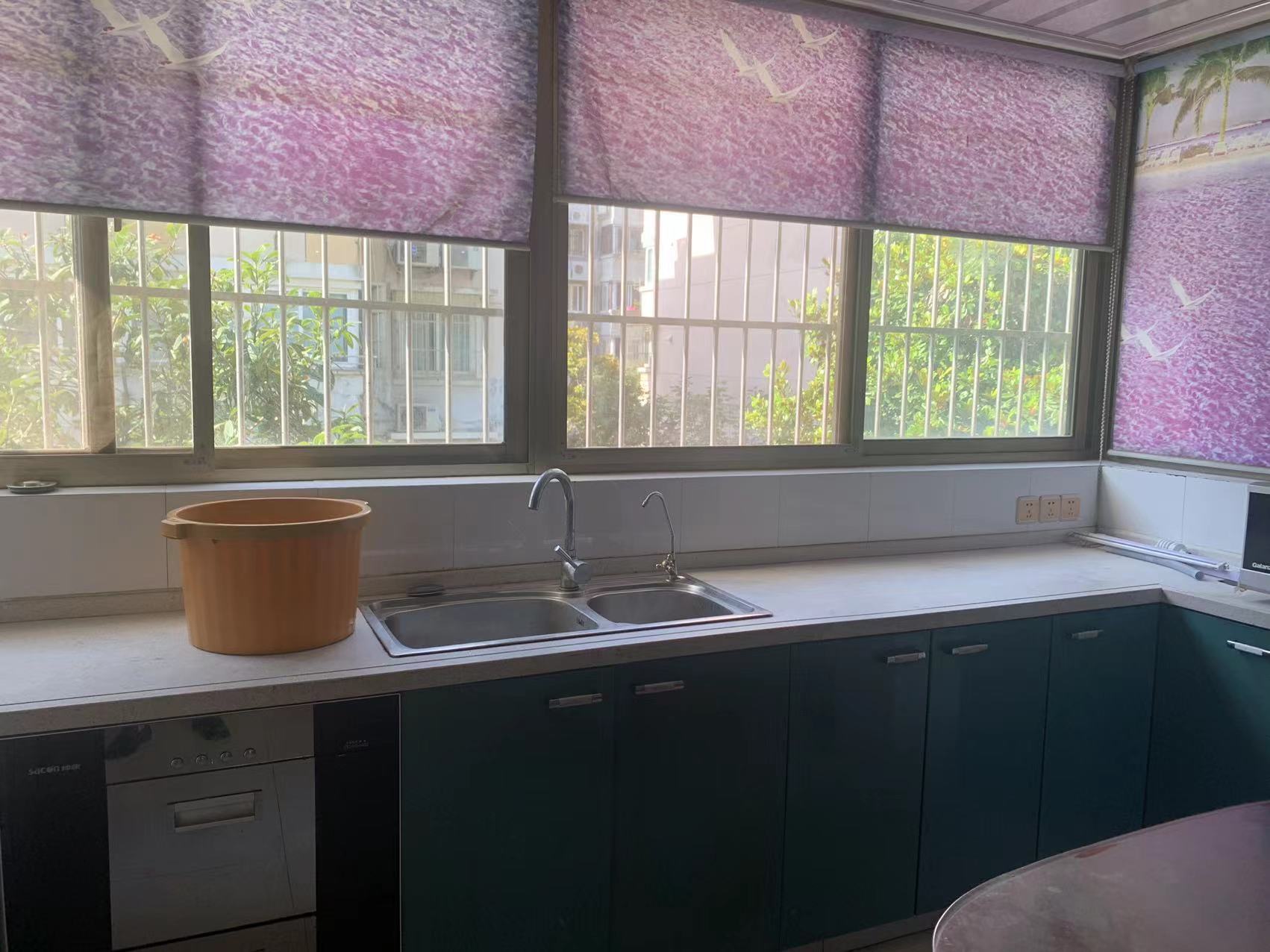 怡安花苑 3室2厅1卫 149m&sup2;
