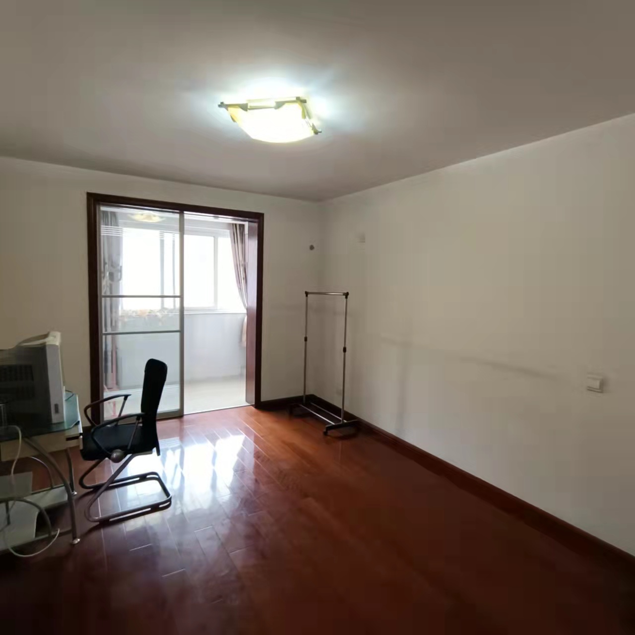 恒基花苑 2室2厅1卫 101m&sup2;