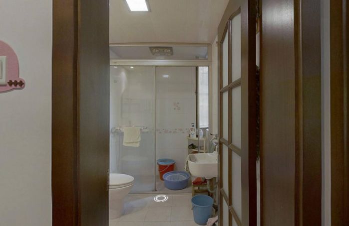濠滨花园 3室2厅2卫 127.00m&sup2;