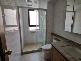 佳期漫 5室2厅2卫 142.97m&sup2;