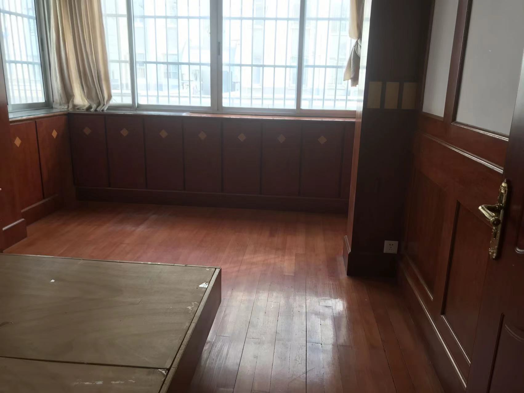 晨苑 1室0厅0卫 120.30m&sup2;