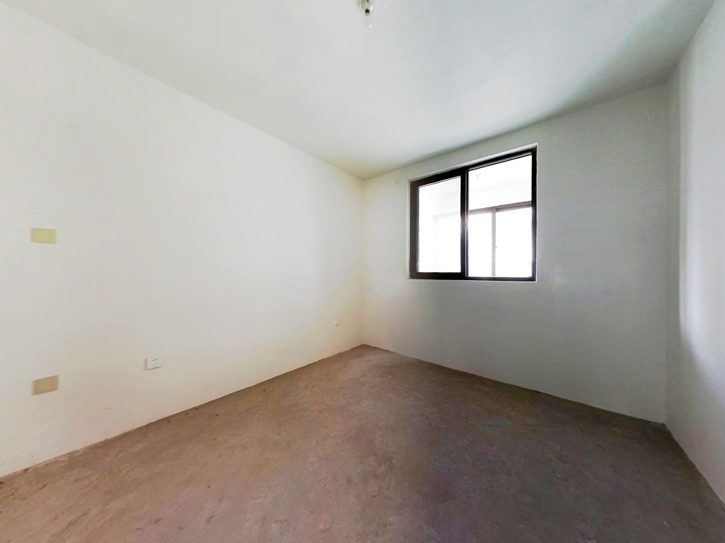 世家花园 3室2厅1卫 101m&sup2;