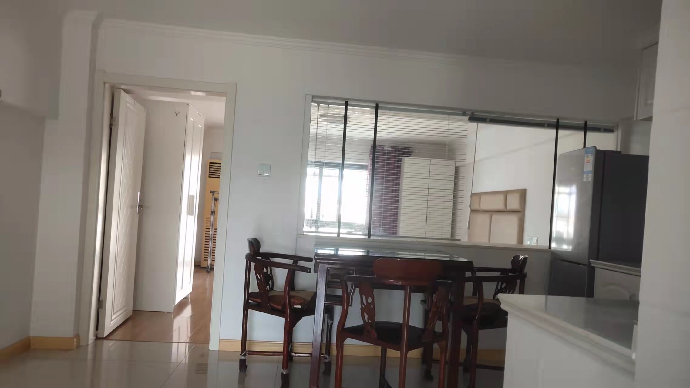 汇富花苑 1室1厅1卫 78m²